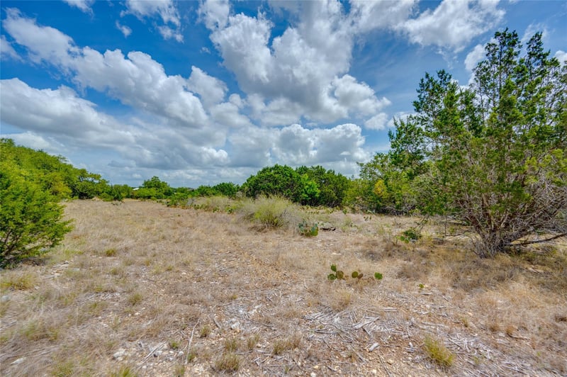 328 Valley LDG, New Braunfels, TX 78132