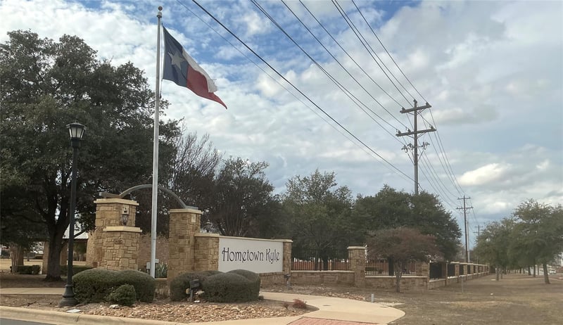 809 Hometown PKWY, Kyle, TX 78640