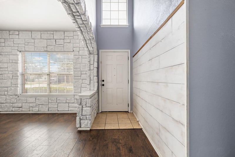 114 Almquist ST, Hutto, TX 78634