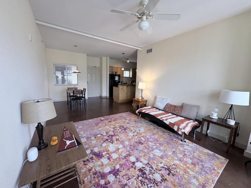 711 26th ST #700, Austin, TX 78705