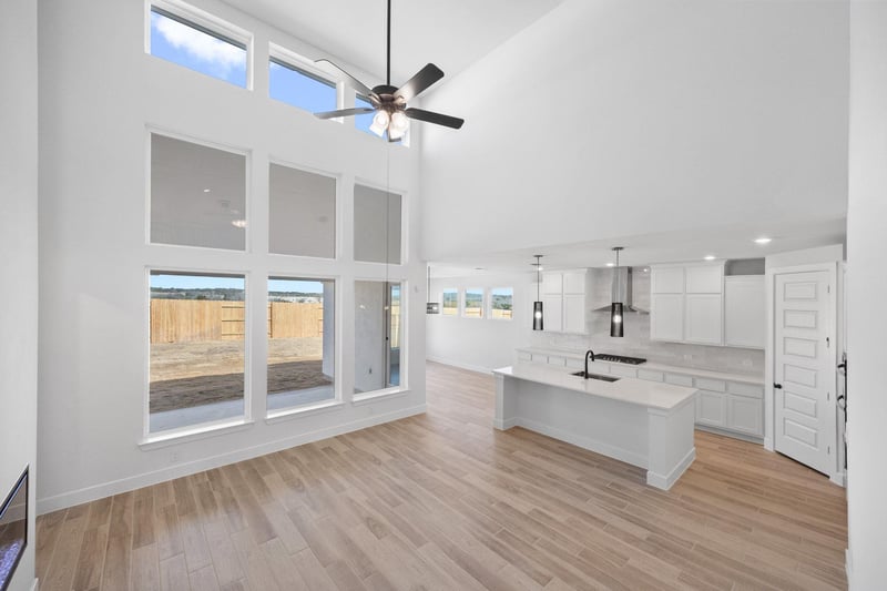 317 Horsemint LN, Georgetown, TX 78633