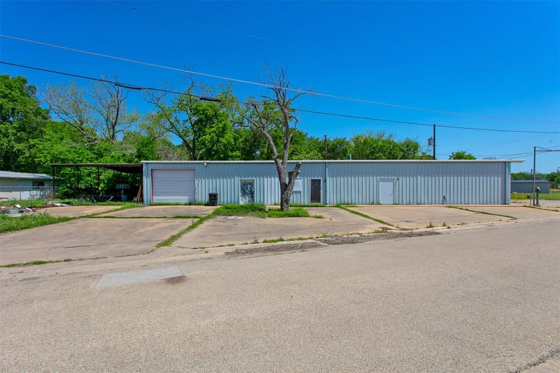 912 Alligator ST, Caldwell, TX 77836