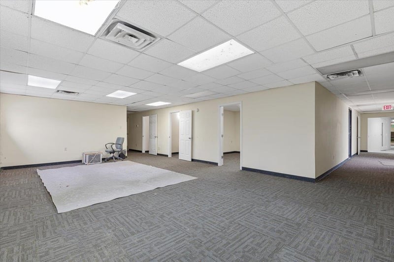 2418 Fm 1704 , Elgin, TX 78621
