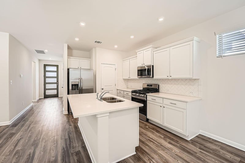 188 Weaver LN, Bastrop, TX 78602