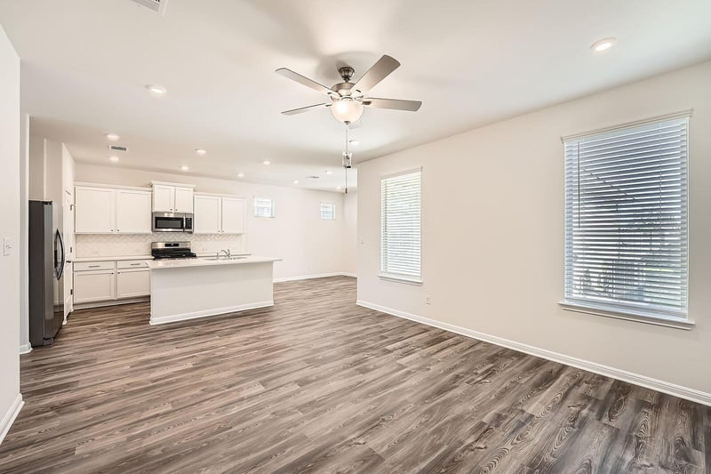 188 Weaver LN, Bastrop, TX 78602