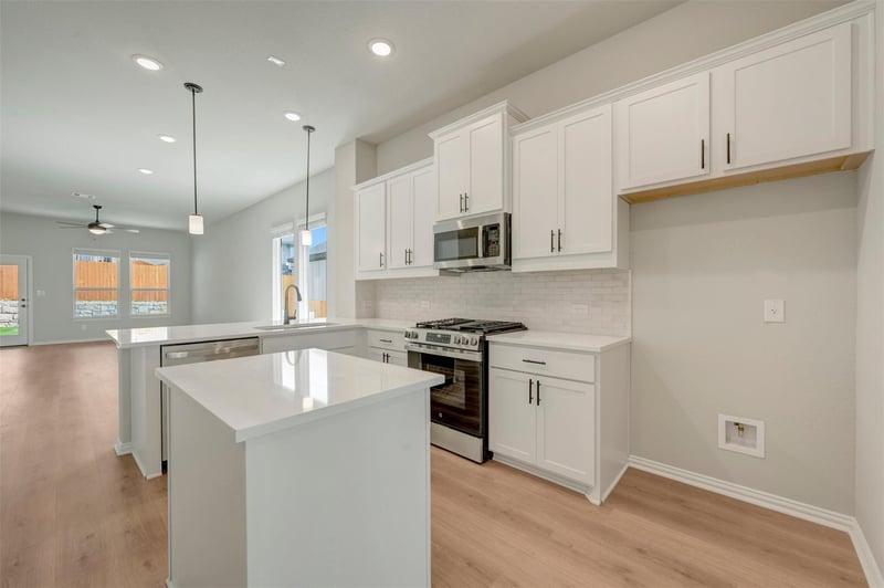570 Darley Oak DR, Dripping Springs, TX 78620