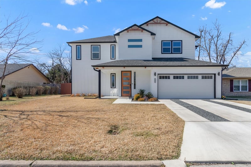 2307 Lathan LN, Taylor, TX 76574
