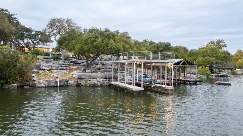1204 Los Escondidos ST, Marble Falls, TX 78654