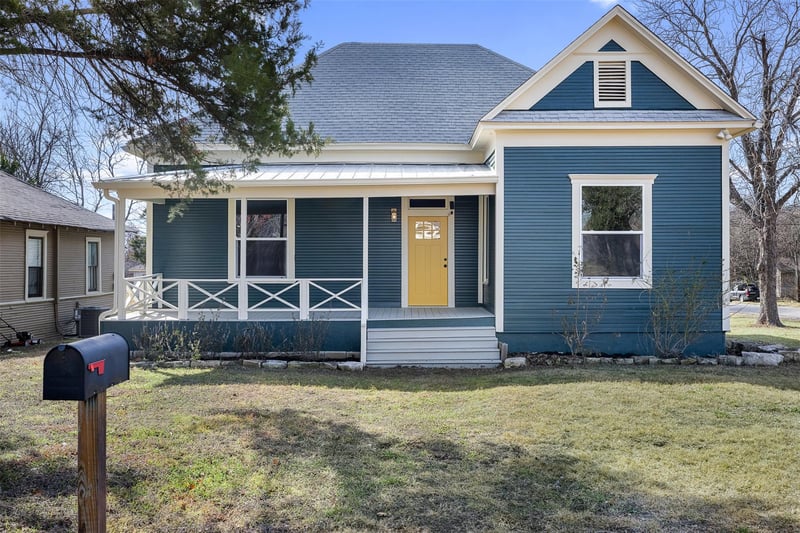 1019 4th ST, Taylor, TX 76574