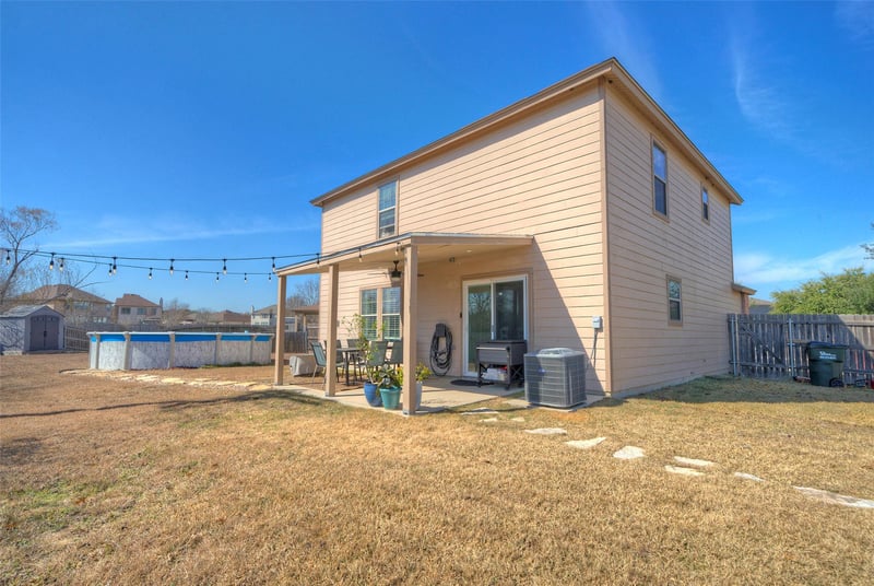 370 Holly Grove ST, Kyle, TX 78640