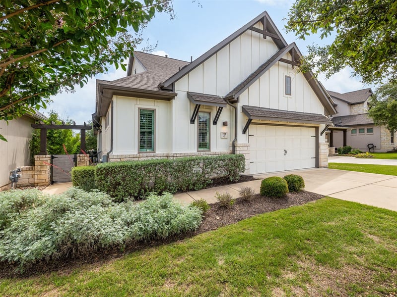 225 Diamondback DR, Georgetown, TX 78628