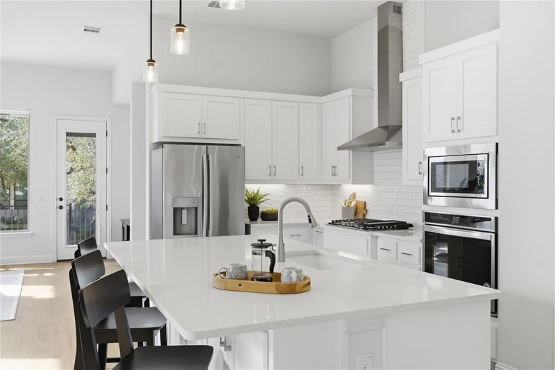 225 Diamondback DR, Georgetown, TX 78628