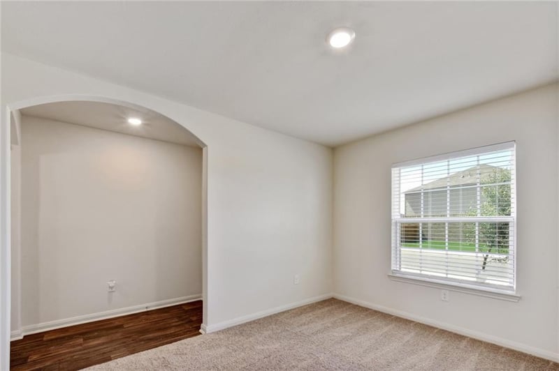 140 Allington CIR, Jarrell, TX 76537