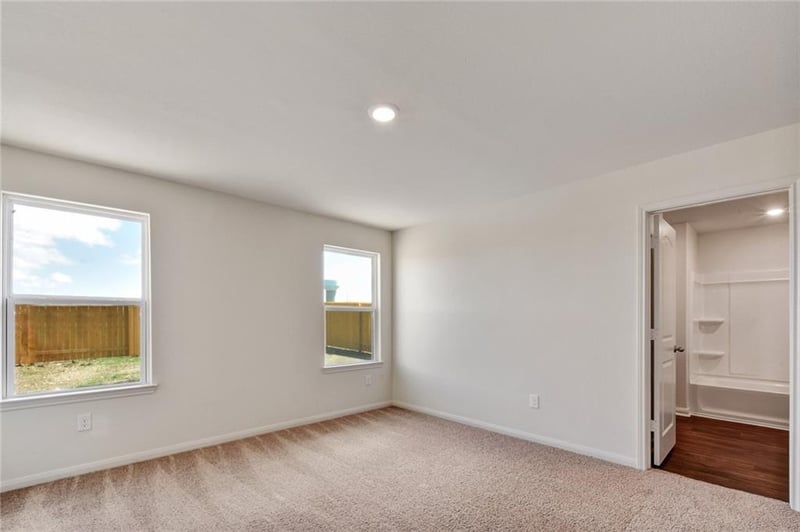 140 Allington CIR, Jarrell, TX 76537