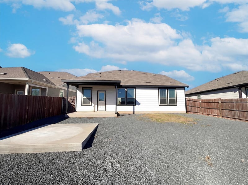 709 Hummingbird LN, Leander, TX 78641