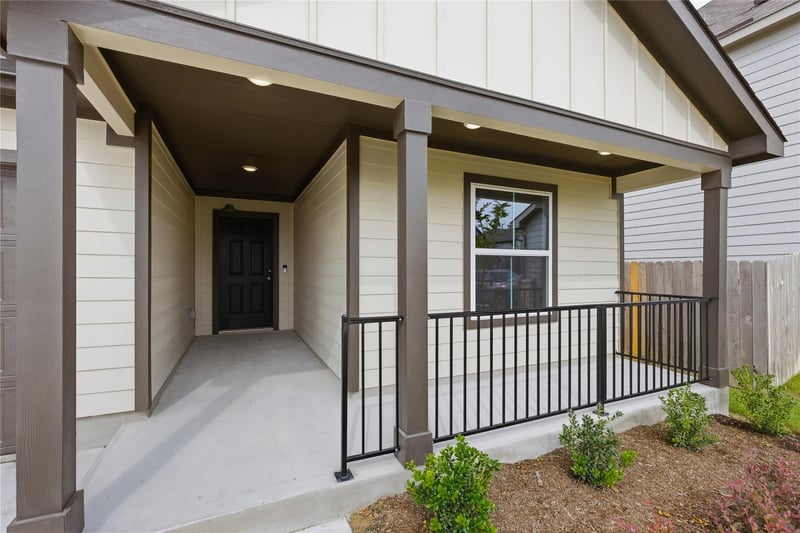 101 Greinert DR, Taylor, TX 76574
