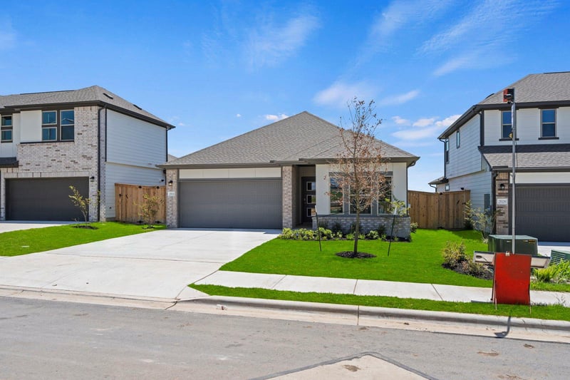 25533 Flora Bella LN, Elgin, TX 78621