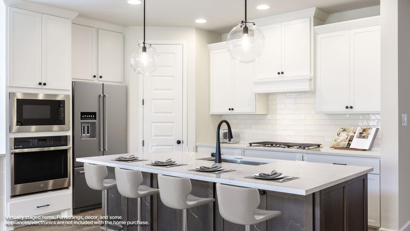 141 Ensberg LN, Liberty Hill, TX 78642