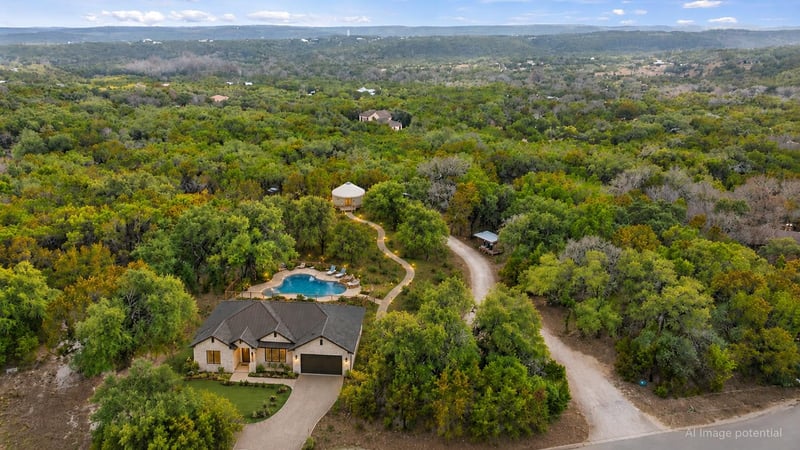 321 Lea LN, Wimberley, TX 78676