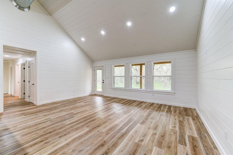 3881 Barth RD, Lockhart, TX 78644