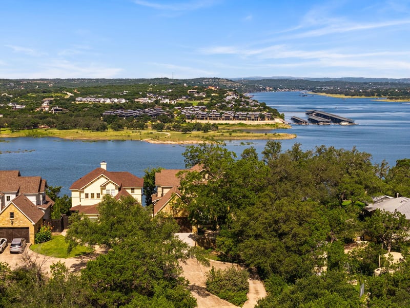 2804B Lohmans Ford RD, Lago Vista, TX 78645