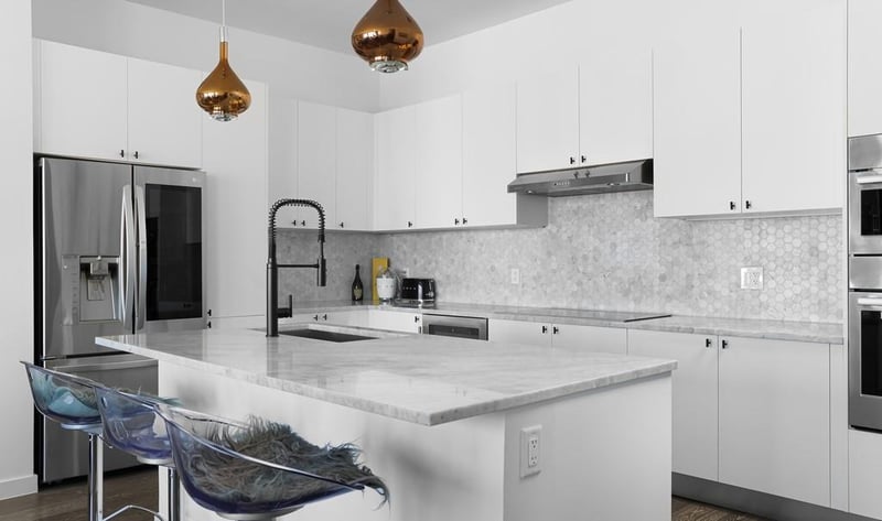 800 Embassy DR #605, Austin, TX 78702