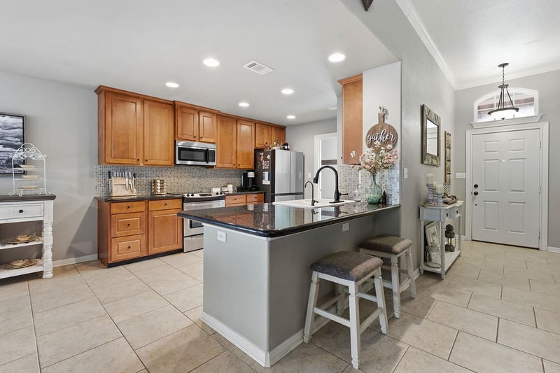 8 Stone Creek CIR, Wimberley, TX 78676