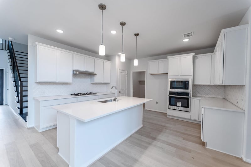 161 Mango CIR, Buda, TX 78610