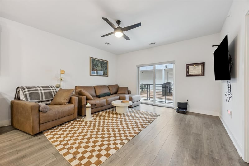 2220 Webberville RD #211, Austin, TX 78702