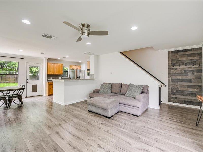 13800 Cambourne DR, Pflugerville, TX 78660
