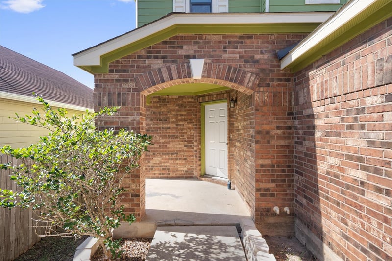 5608 Sunday Silence DR, Del Valle, TX 78617