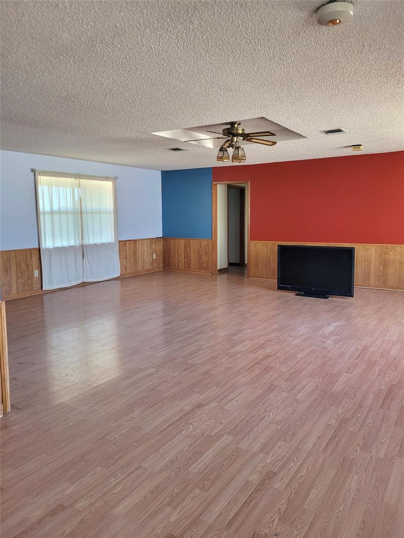 497 Fm 153 , Smithville, TX 78957