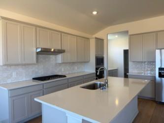 223 Divisadero DR, Hutto, TX 78634