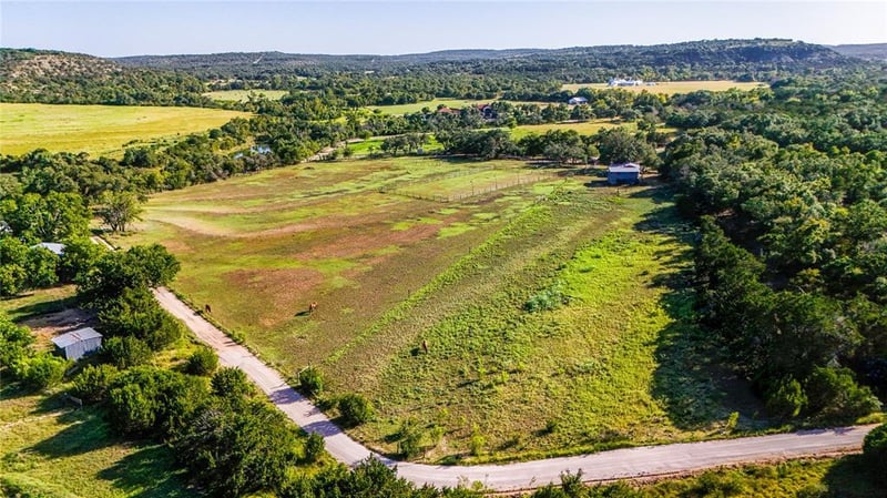 1750 Loop 165 Loop #B, Dripping Springs, TX 78620
