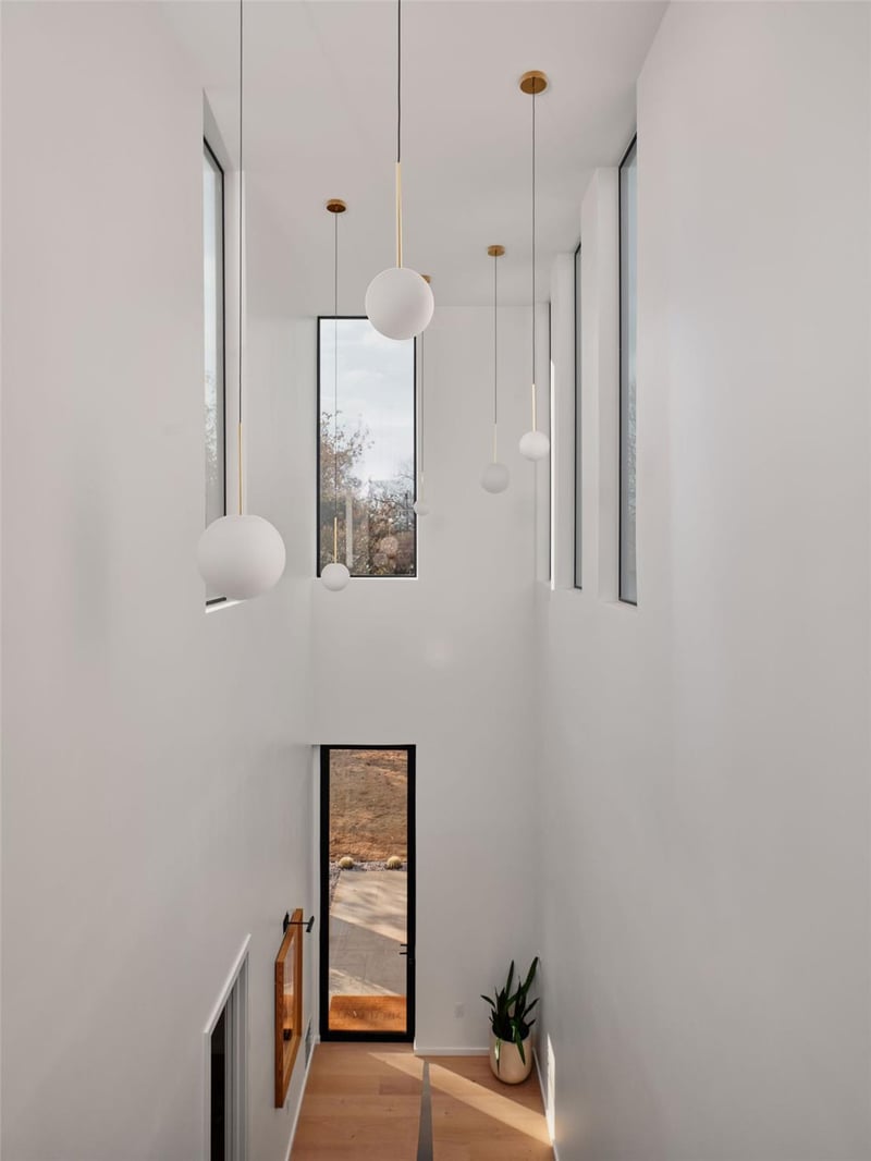 6411 Cary DR, Austin, TX 78757