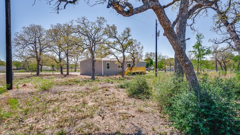 195 Tuck ST, Cedar Creek, TX 78612
