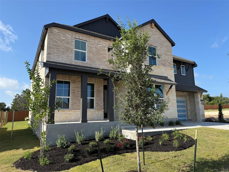 305 Luttrell LN, Liberty Hill, TX 78642