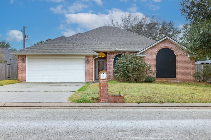 112 Ruby ST, Caldwell, TX 77836