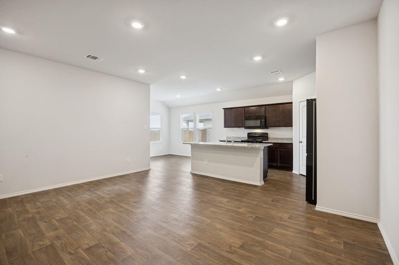 323 Shimmering CV, San Marcos, TX 78666