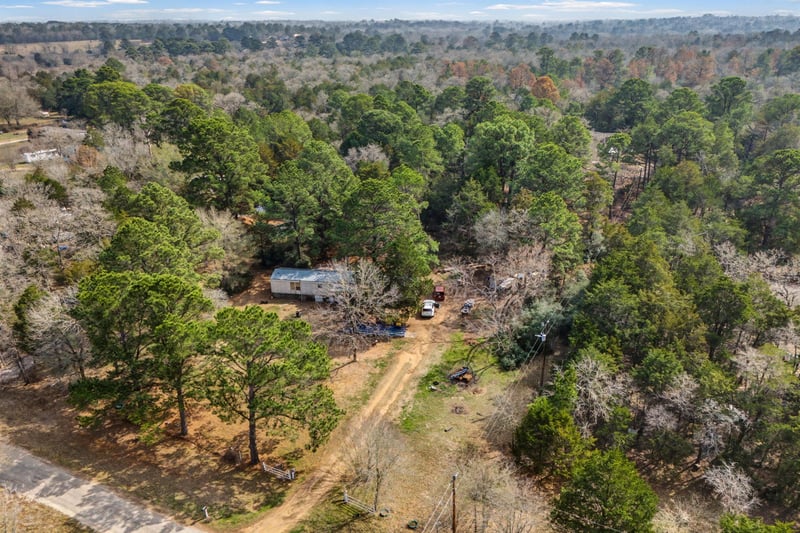 105 Austin DR, Paige, TX 78659