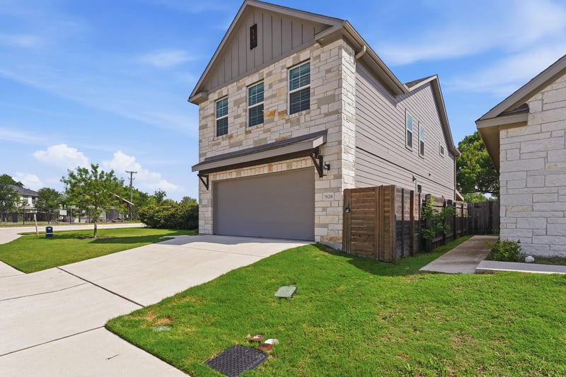 928 Falkland TRCE, Pflugerville, TX 78660