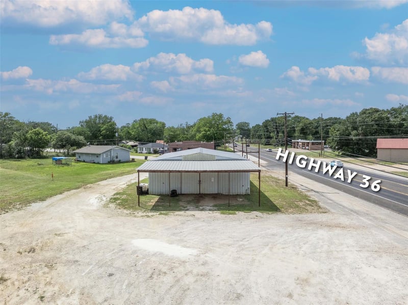 585 State Highway 36, Caldwell, TX 77836