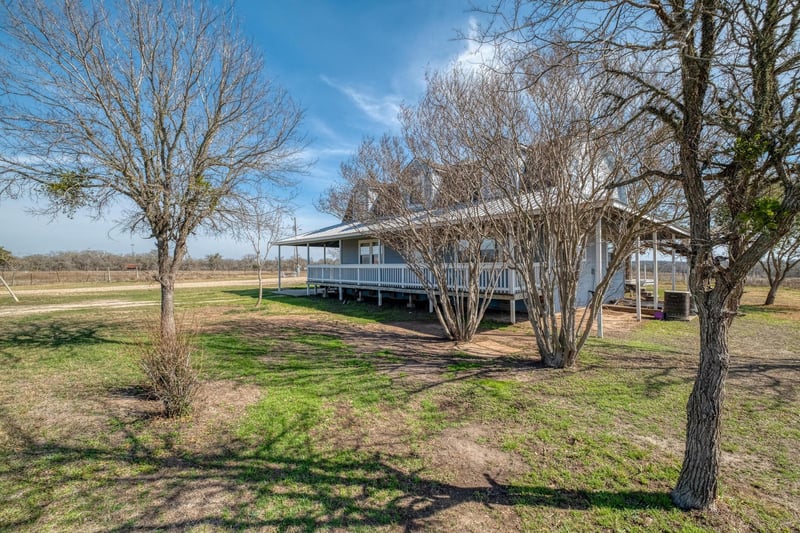 829 State Highway 21 Hw W, Cedar Creek, TX 78612