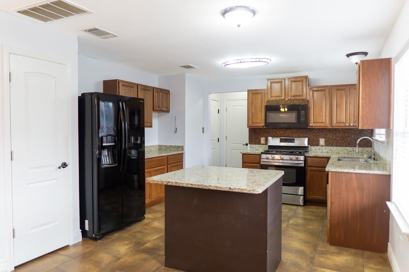 245 Peppergrass CV, Kyle, TX 78640