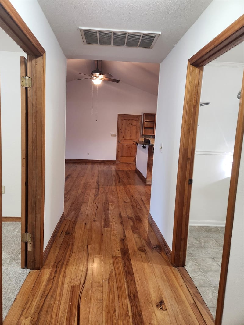 704 Marquis LN, Cedar Park, TX 78613
