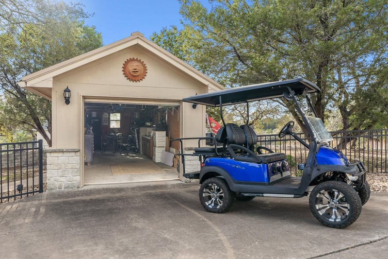 21007 Newhaven CV, Lago Vista, TX 78645