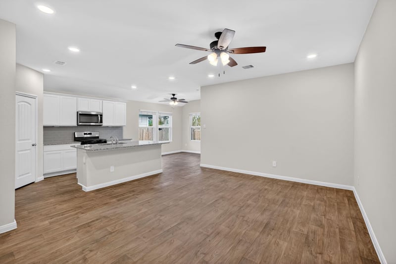 206 Addison PL, Lockhart, TX 78644