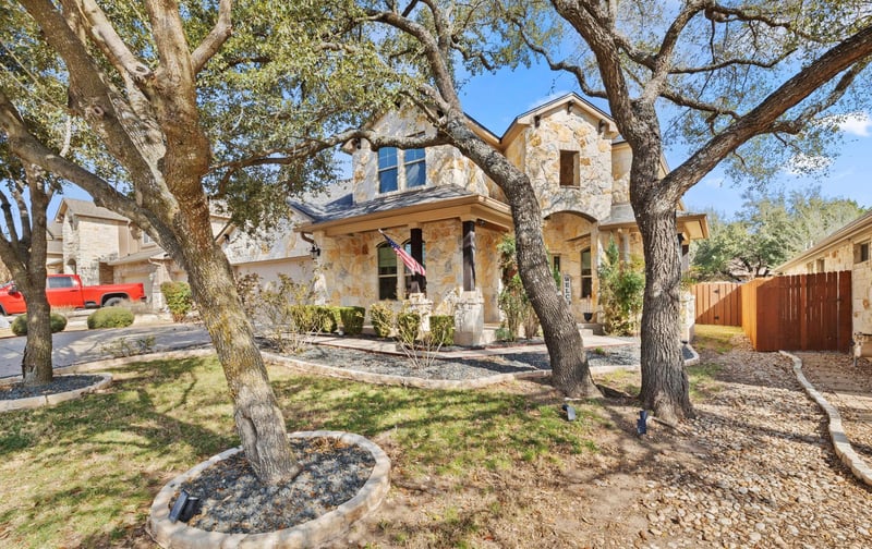 208 Arrezo LN, Georgetown, TX 78628