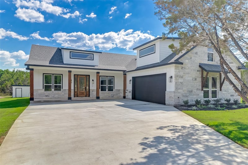179 Rosebud Ranch RD, Bertram, TX 78605