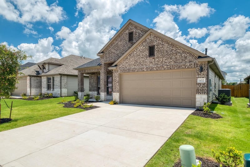 102 Malibu , Hutto, TX 78634